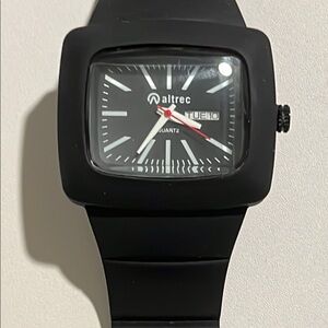 Black Minimalist Watch with Rubber Band